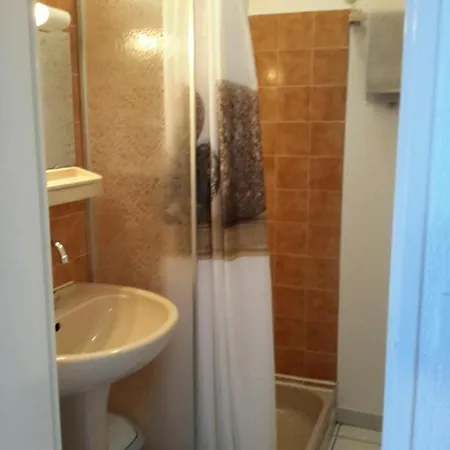 Joli Centre Les Bains Galion 80 شقة *